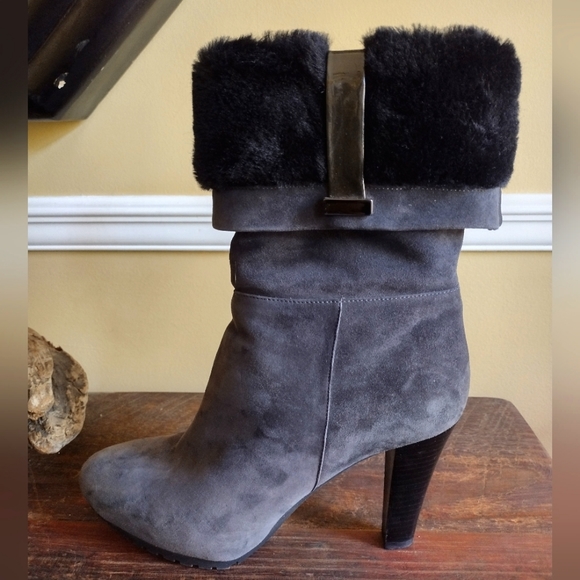Aquatalia Gray Suede Black Fur Boots Size 10 - Picture 2 of 7